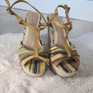 NWOT Ciao Bella stripe wedge sandals size 9